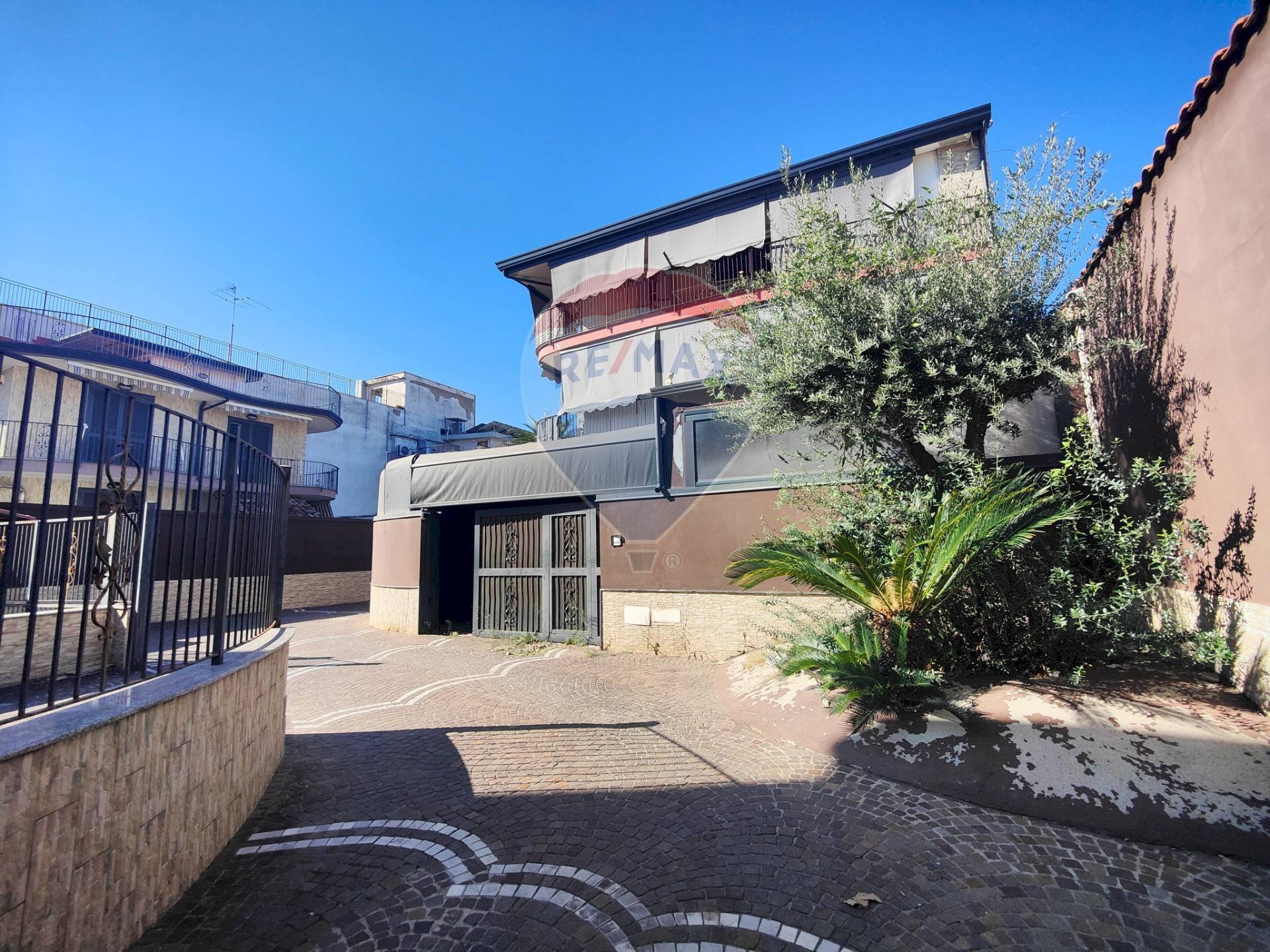 Edificio all\'aperto - Villa a Schiera Corso Italia
 
45, Cardito - foto 2