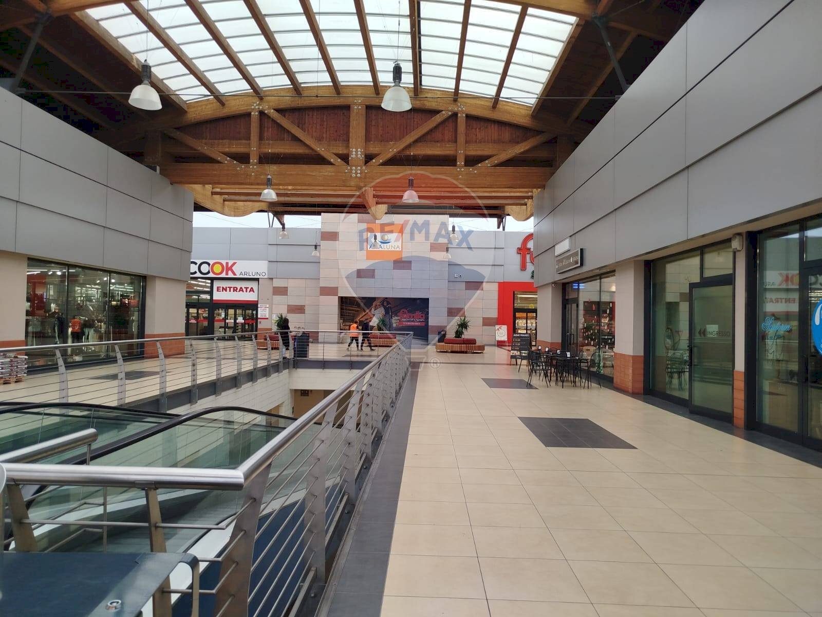 Terrazza - Commercial Activity sp 147
 
12, Arluno - photo 2