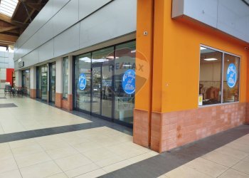 Edificio all\'aperto - Attività Commerciale sp 147
 
12, Arluno - foto 1