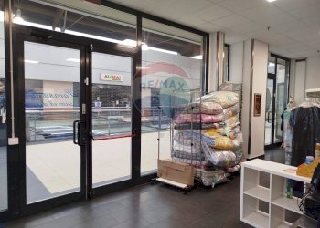 Ricezione / Lobby - Attività Commerciale sp 147
 
12, Arluno - foto 5