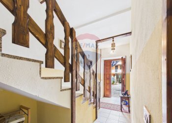 Ingresso - Casa indipendente FRAZIONE BOTTAROLO
 
4, Barbianello - foto 19