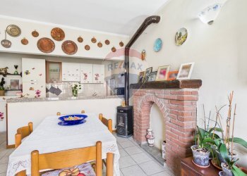 Sala da pranzo - Casa indipendente FRAZIONE BOTTAROLO
 
4, Barbianello - foto 20