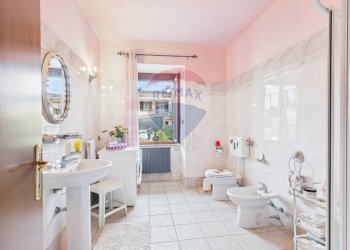 Bagno - Casa indipendente FRAZIONE BOTTAROLO
 
4, Barbianello - foto 25