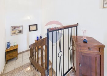 Pianerottolo - Casa indipendente FRAZIONE BOTTAROLO
 
4, Barbianello - foto 28