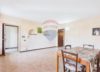 Sala da pranzo - Casa indipendente FRAZIONE BOTTAROLO
 
4, Barbianello - foto 33