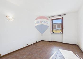 Camera - Casa indipendente FRAZIONE BOTTAROLO
 
4, Barbianello - foto 37