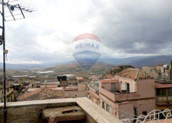 Edificio all\'aperto - Casa indipendente via Matrice
 
44, Maletto - foto 13