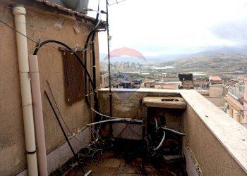 Balcone - Casa indipendente via Matrice
 
44, Maletto - foto 14