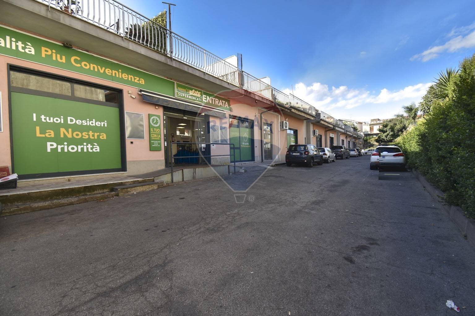 Edificio all\'aperto - Commercial Activity Via Provinciale Per Santa Maria Ammalati
 
41, Acireale - photo 1