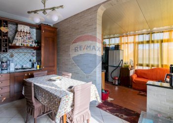 Cucina - Trilocale Via Vittorio Emanuele
 
330, Aci Catena - foto 5