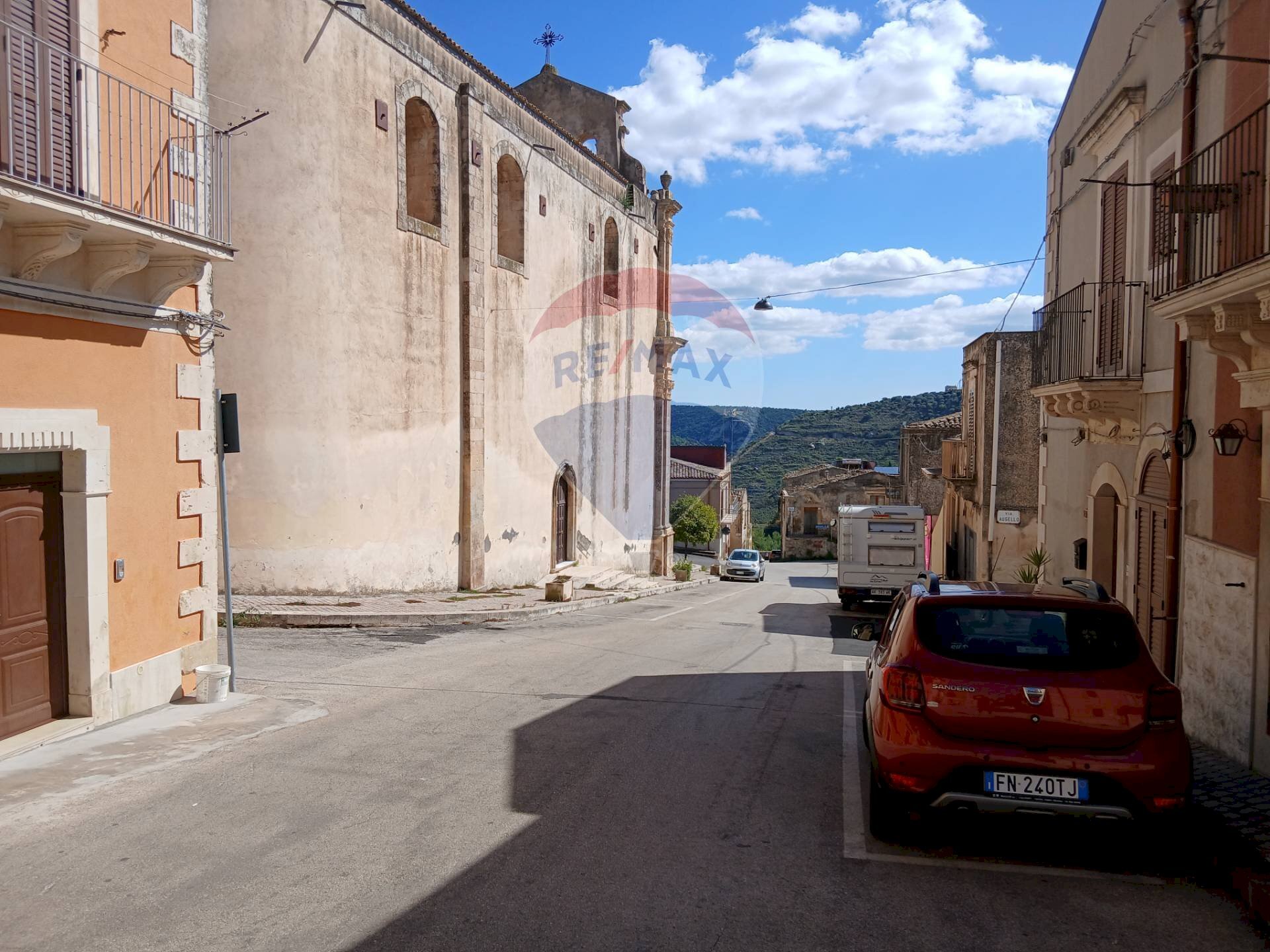 Edificio all\'aperto - Appartamento Via Umberto
 
63, Ferla - foto 1