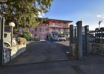 Edificio all\'aperto - Apartment Via Catanzaro
 
3, Mascalucia - photo 1