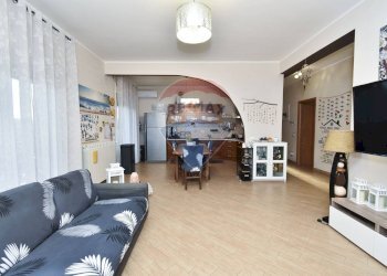 Sala da pranzo - Apartment Via Catanzaro
 
3, Mascalucia - photo 4