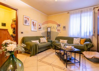 Soggiorno - Quadrilocale Corso San Vito
 
172, Mascalucia - foto 7