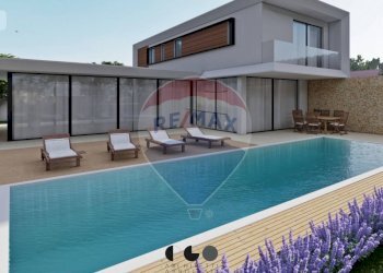 Piscina - Villa Via Benedetto Ciaceri
 
1, Ragusa - foto 1