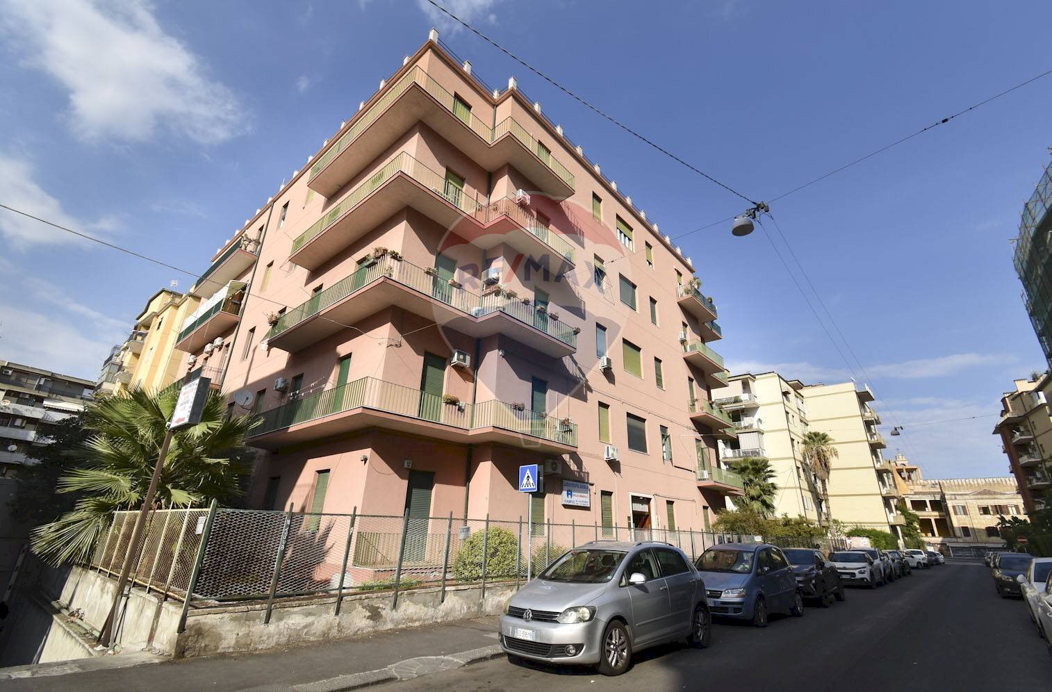 Edificio all\'aperto - Appartamento Via Eleonora D'Angiò
 
2, Catania - foto 1