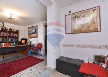 Ufficio - Appartamento Via Eleonora D'Angiò
 
2, Catania - foto 2