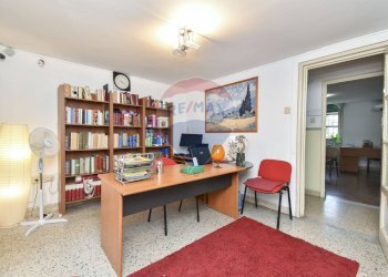 Ufficio - Appartamento Via Eleonora D'Angiò
 
2, Catania - foto 4