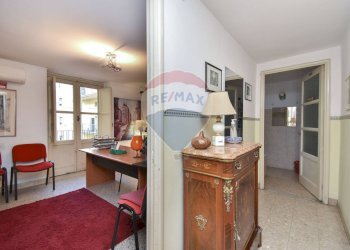 Hall / corridoio - Appartamento Via Eleonora D'Angiò
 
2, Catania - foto 7