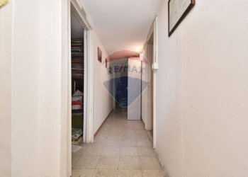 Hall / corridoio - Appartamento Via Eleonora D'Angiò
 
2, Catania - foto 15