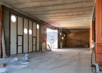 Parcheggio - Locale Commerciale VIALE CRISTOFORO COLOMBO
 
13, San Giovanni la Punta - foto 9