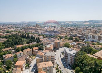 Edificio all\'aperto - Appartamento viale papa giovanni ventitreesimo
 
6, Jesi - foto 1