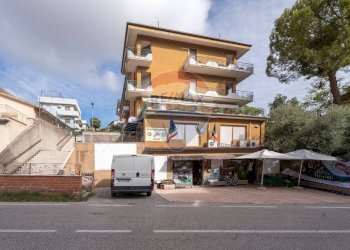 Edificio all\'aperto - Appartamento Via Gioacchino Rossini
 
115, Castelfidardo - foto 42