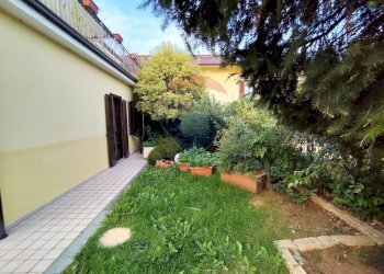 Giardino - Quadrilocale Via Alpignano
 
123, Rivoli - foto 13