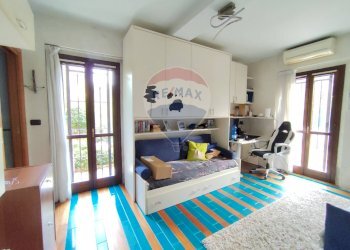 Camera / camera da letto - Quadrilocale Via Alpignano
 
123, Rivoli - foto 32