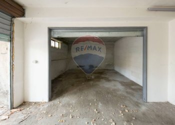 Parcheggio - Box via quattro novembre
 
62, Mascalucia - foto 8