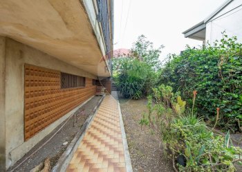 Giardino - Box via quattro novembre
 
62, Mascalucia - foto 10