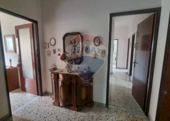 Hall / corridoio - Quadrilocale Via Riccardo Wagner
 
50, Acireale - foto 12