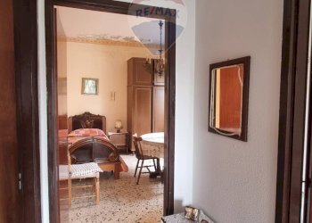 Hall / corridoio - Quadrilocale Via Riccardo Wagner
 
50, Acireale - foto 24