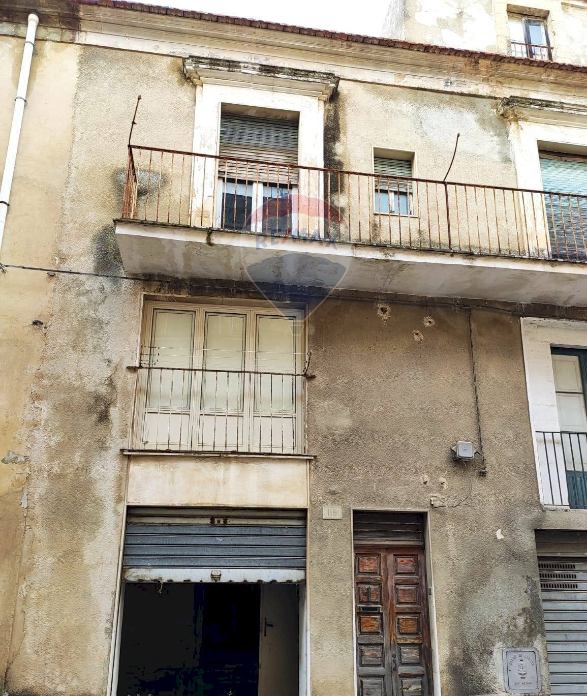 Edificio all\'aperto - Casa indipendente Via G.B. odierna
 
119, Ragusa - foto 1