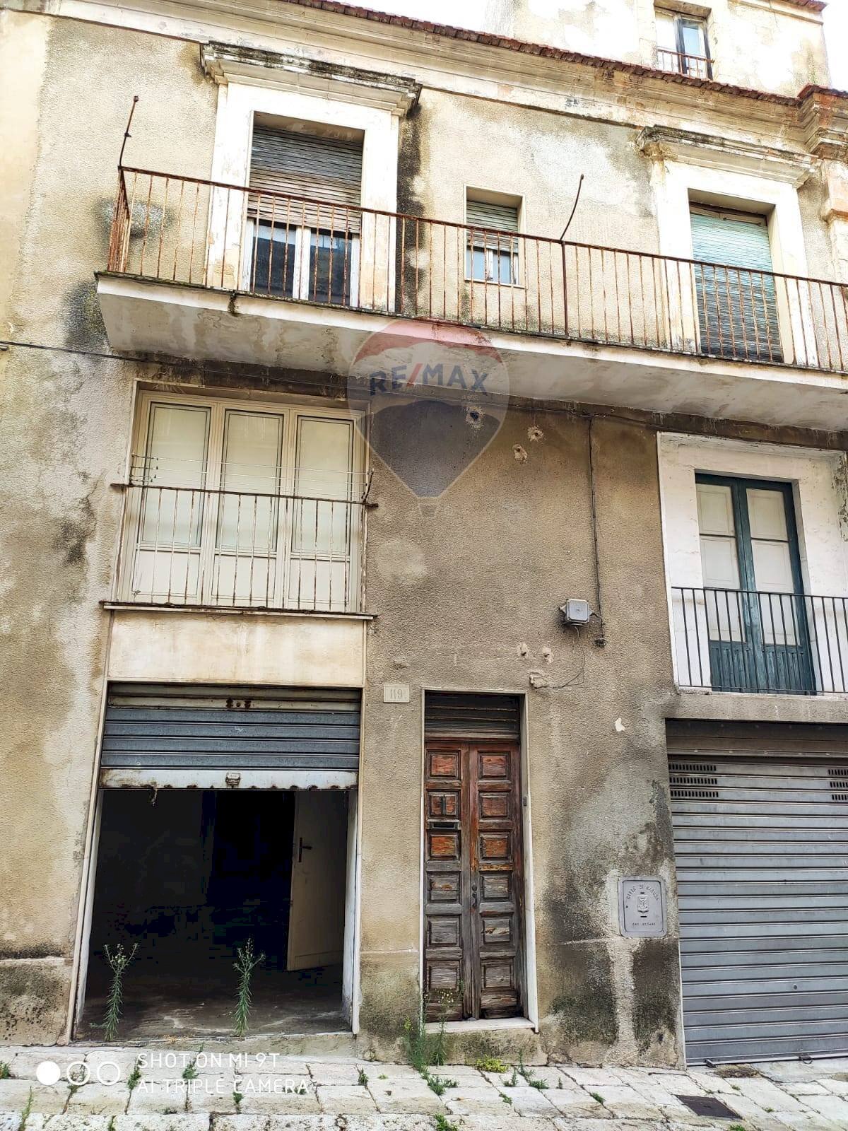 Edificio all\'aperto - Casa indipendente Via G.B. odierna
119, Ragusa - foto 2