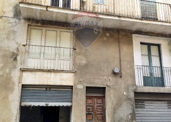 Edificio all\'aperto - Casa indipendente Via G.B. odierna
 
119, Ragusa - foto 2