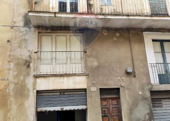 Edificio all\'aperto - Casa indipendente Via G.B. odierna
 
119, Ragusa - foto 3