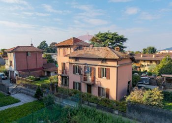 Casa all\'aperto - Villa VIA ROMA
 
9, Paladina - foto 1