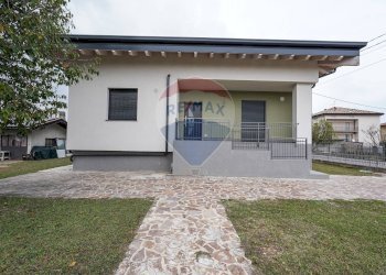 Esterno - Villa Via San Gaudenzio
 
12, Ponte San Pietro - foto 1