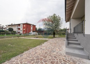 Esterno - Villa Via San Gaudenzio
 
12, Ponte San Pietro - foto 4