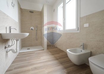 Interno - Villa Via San Gaudenzio
 
12, Ponte San Pietro - foto 24