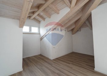 Stanza vuota - Villa Via San Gaudenzio
 
12, Ponte San Pietro - foto 66