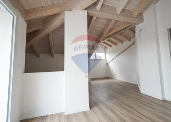 Stanza vuota - Villa Via San Gaudenzio
 
12, Ponte San Pietro - foto 67