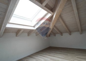 Stanza vuota - Villa Via San Gaudenzio
 
12, Ponte San Pietro - foto 71