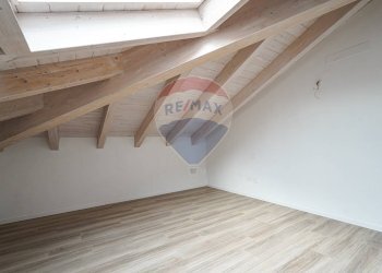 Stanza vuota - Villa Via San Gaudenzio
 
12, Ponte San Pietro - foto 72