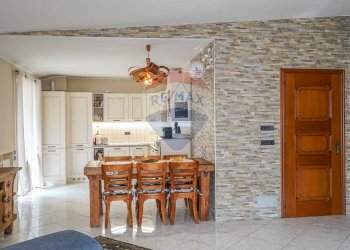 Sala da pranzo - Semi-detached house via bergamina
 
6, Ranica - photo 29