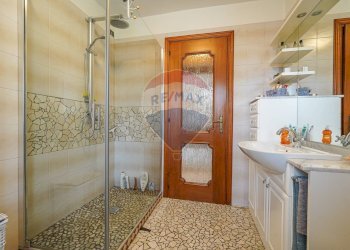 Bagno - Semi-detached house via bergamina
 
6, Ranica - photo 31