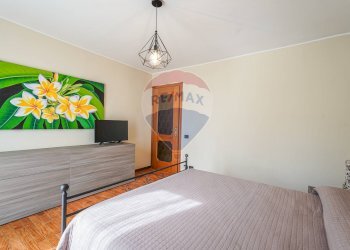 Camera / camera da letto - Semi-detached house via bergamina
 
6, Ranica - photo 33