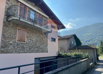 Casa all\'aperto - Casa semi indipendente via tonale della mendola 162, Endine Gaiano - foto 4