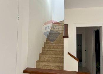 Scale - Casa semi indipendente via tonale della mendola 162, Endine Gaiano - foto 11